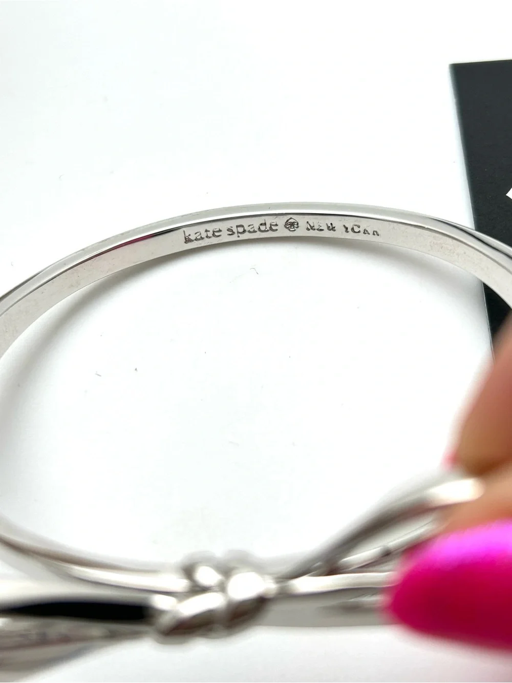 Kate Spade Skinny Mini Silver Hinged Bangle Bracelet NWT - Picture 3 of 4